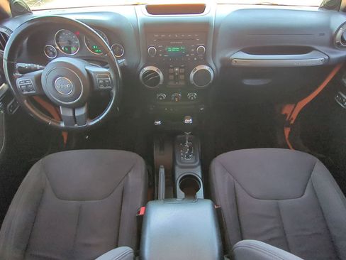 Used 2013 Jeep Wrangler Unlimited Sport AWD/4WD image 15