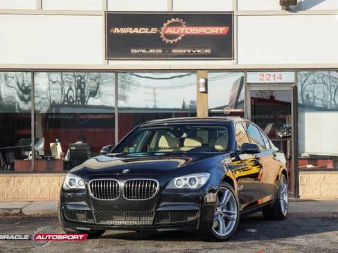 Used 2014 BMW 750Li w/ Executive Package image 1