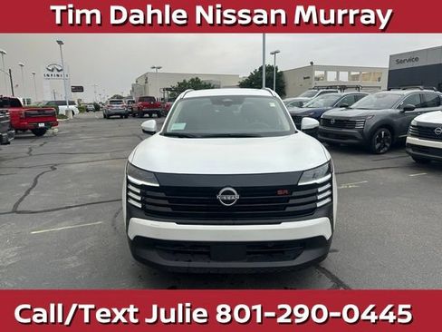 Used 2025 Nissan Kicks SR AWD/4WD image 4