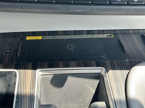 Certified 2023 Toyota Sienna Limited AWD/4WD image 36