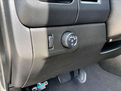 Used 2021 Chevrolet Colorado LT w/ LT Convenience Package image 34