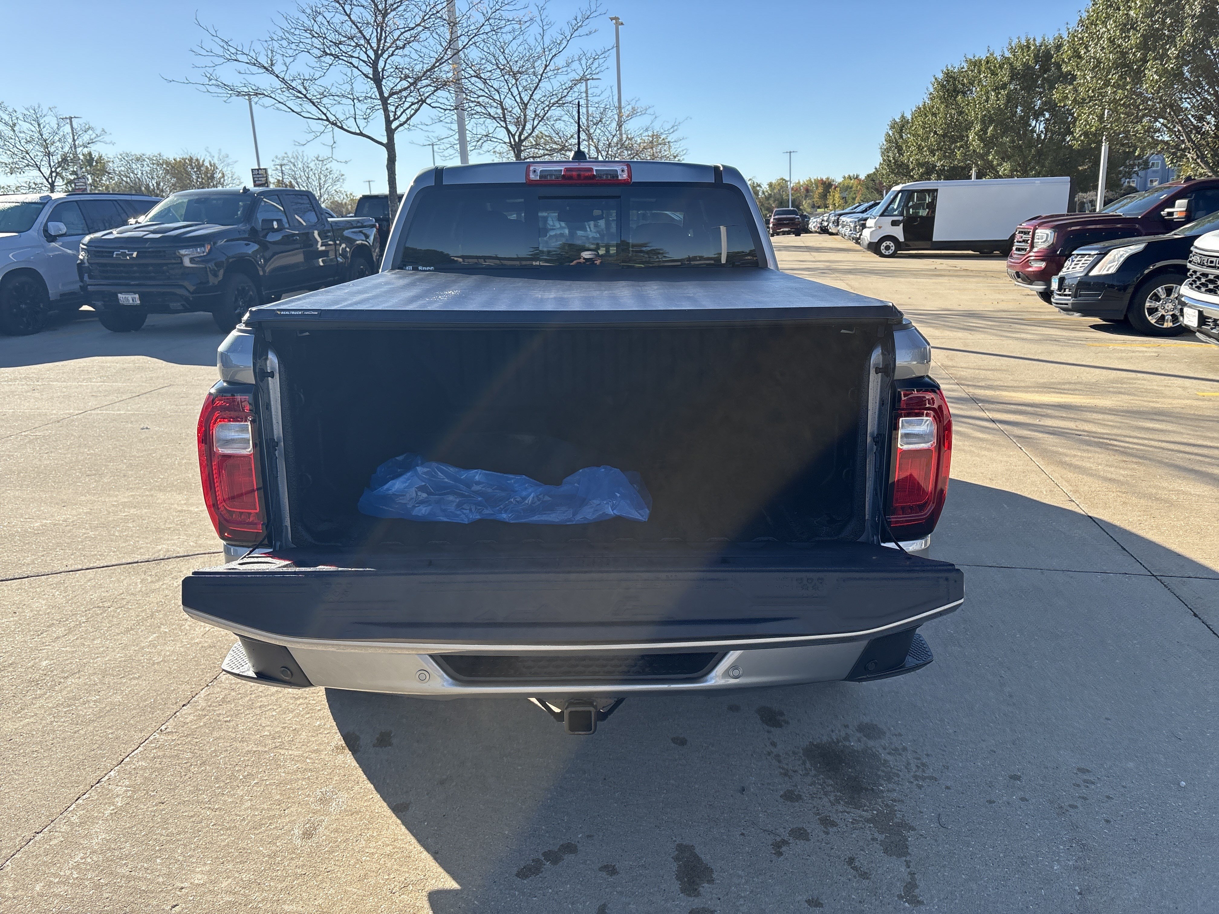 Used 2025 GMC Canyon Elevation w/ Convenience Package AWD/4WD image 10