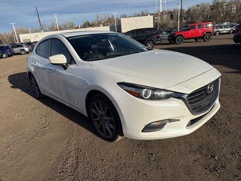 Used 2018 MAZDA MAZDA3 Touring image 8