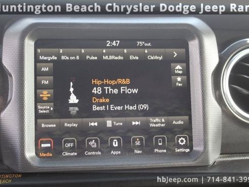 Used 2021 Jeep Wrangler Unlimited Sahara image 21