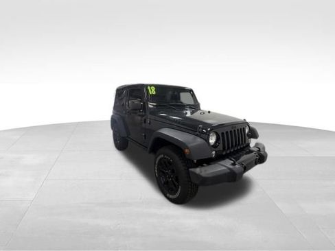 Used 2018 Jeep Wrangler Sport AWD/4WD image 5