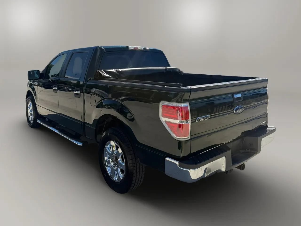 Used 2014 Ford F150 XLT w/ XLT Chrome Package RWD image 5