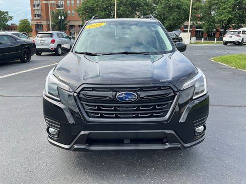 Used 2022 Subaru Forester Premium AWD/4WD image 2