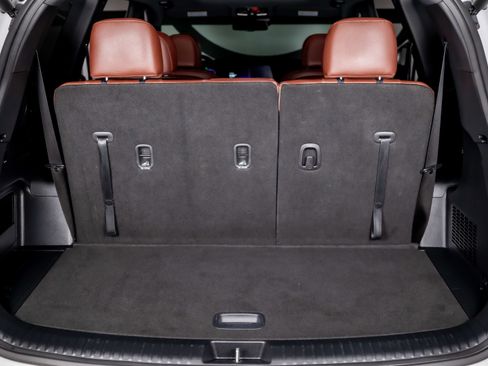 Used 2023 Kia Telluride EX w/ EX Captain's Chair Package FWD image 36