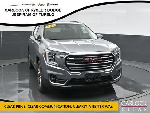 Used 2023 GMC Terrain SLT w/ LPO, Floor Liner Package AWD/4WD image 7