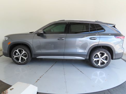 New 2026 Volkswagen Tiguan SE AWD/4WD image 7