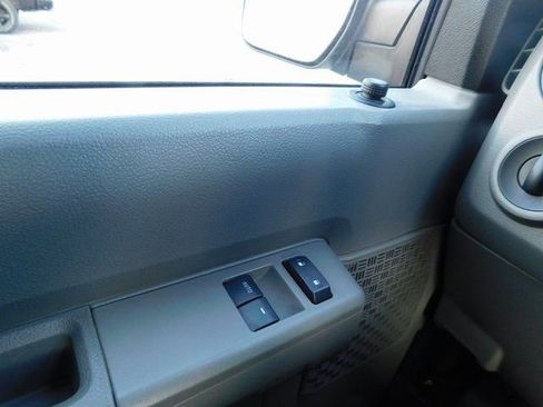 Used 2012 Ford E-350 and Econoline 350 XLT RWD image 24