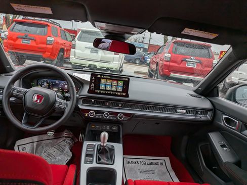 Used 2023 Honda Civic Type R image 17