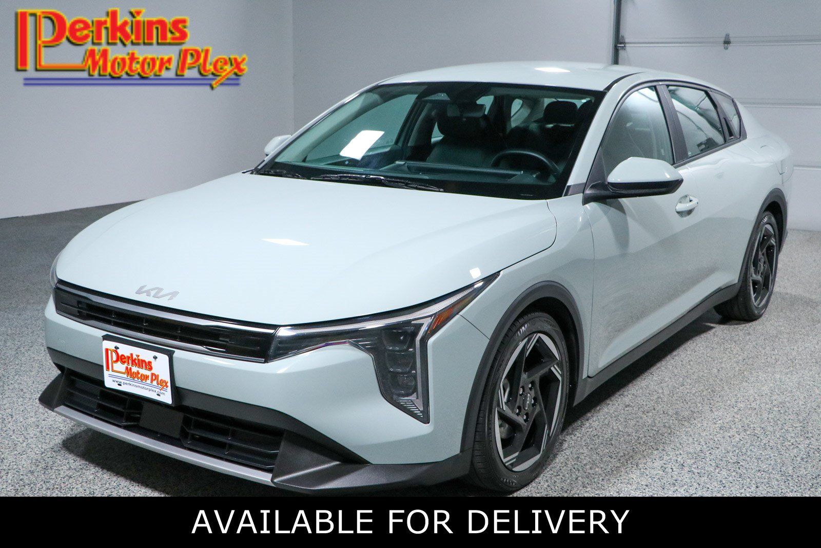 Used 2025 Kia K4 EX FWD image 1
