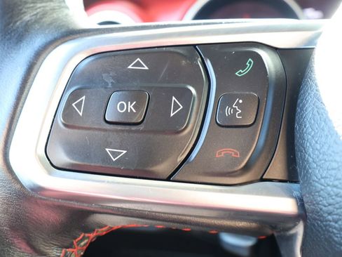 Used 2019 Jeep Wrangler Unlimited Rubicon AWD/4WD image 17