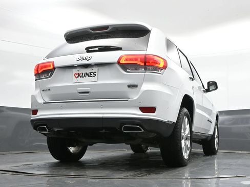 Used 2019 Jeep Grand Cherokee Summit AWD/4WD image 37