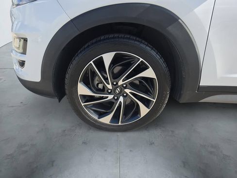 Used 2020 Hyundai Tucson Sport FWD image 17
