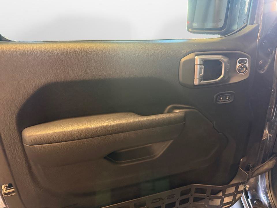 Used 2023 Jeep Gladiator Sport AWD/4WD image 36