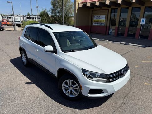 Used 2017 Volkswagen Tiguan S FWD image 2