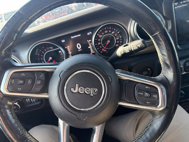Used 2018 Jeep Wrangler Unlimited Rubicon w/ Dual Top Group AWD/4WD image 13