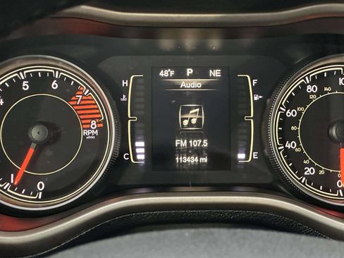 Used 2016 Jeep Cherokee Latitude w/ Safety/Convenience Group image 27