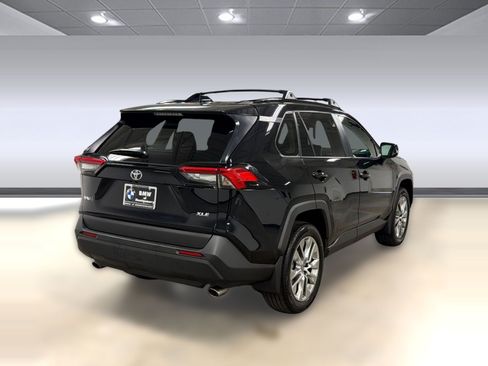 Used 2025 Toyota RAV4 XLE Premium FWD image 7