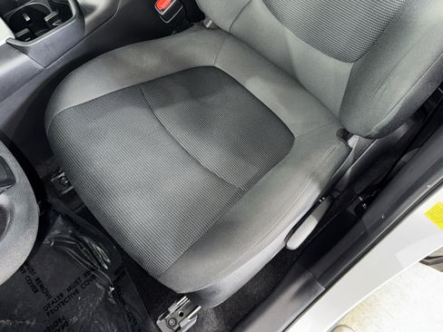 Used 2023 Toyota RAV4 LE FWD image 33