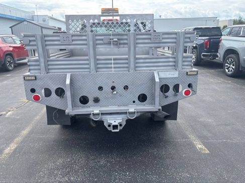 Used 2018 Chevrolet Silverado 3500 W/T AWD/4WD image 4