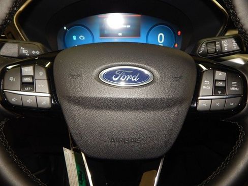 New 2025 Ford Escape SE w/ PHEV Premium Package image 29