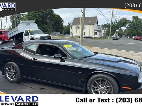 Used 2017 Dodge Challenger GT w/ Technology Group AWD/4WD image 8