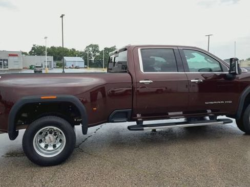 Used 2024 GMC Sierra 3500 SLT w/ SLT Premium Package AWD/4WD image 6