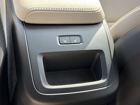 New 2026 Volvo XC60 B5 Plus w/ Protection Package Premier image 15