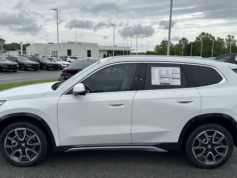 New 2026 BMW X1 xDrive28i w/ Convenience Package AWD/4WD image 7
