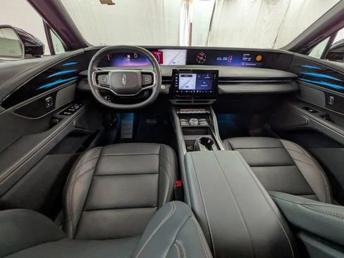 Certified 2024 Lincoln Nautilus Premier w/ Jet Appearance Package AWD/4WD image 11