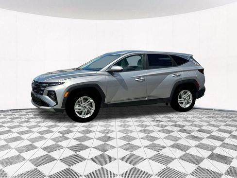 New 2026 Hyundai Tucson SE image 2