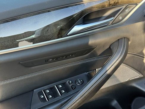 Used 2018 BMW 540i xDrive xDrive image 12