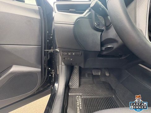 Used 2024 Toyota Corolla Cross AWD Hybrid image 16