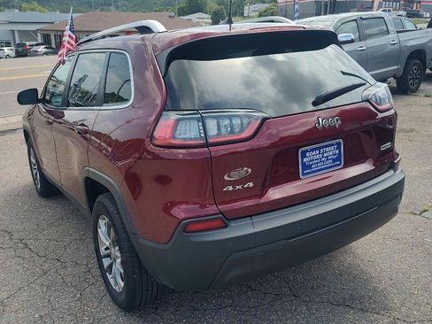Used 2019 Jeep Cherokee Latitude Plus w/ Cold Weather Group AWD/4WD image 5