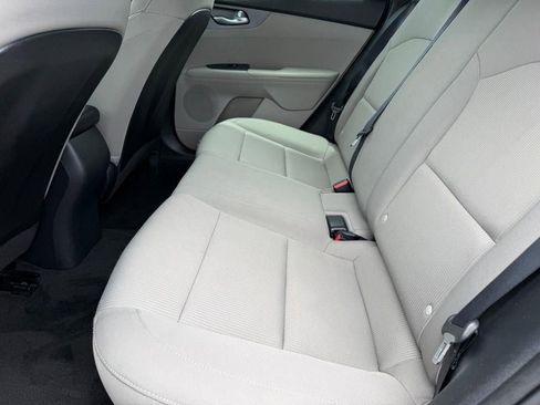 Used 2020 Kia Forte LXS FWD image 14