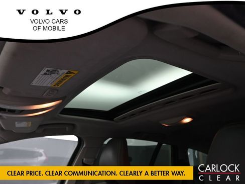 Used 2017 Volvo V60 T5 Cross Country w/ Convenience Package image 14