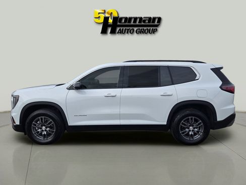 Used 2025 GMC Acadia Elevation image 2