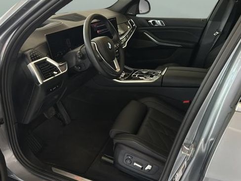 Used 2025 BMW X5 xDrive40i AWD/4WD image 7