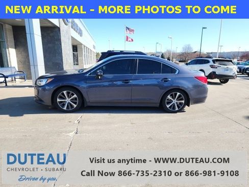 Used 2017 Subaru Legacy 2.5i Limited image 1