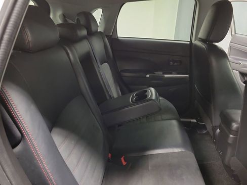 Used 2022 Mitsubishi Outlander Sport SE image 21