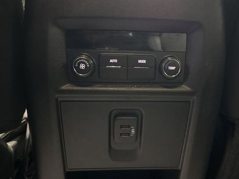 Certified 2023 Chevrolet Traverse LT w/ LPO, Floor Liner Package image 19