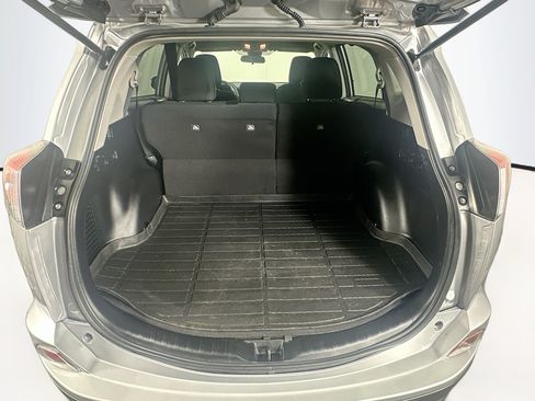 Used 2017 Toyota RAV4 LE w/ All Weather Liner Package FWD image 27