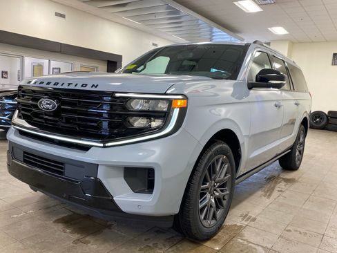 New 2025 Ford Expedition Max Platinum w/ Stealth Performance Package image 12