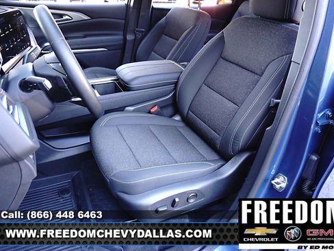 New 2026 Chevrolet Traverse LT w/ Driver Confidence Package image 13