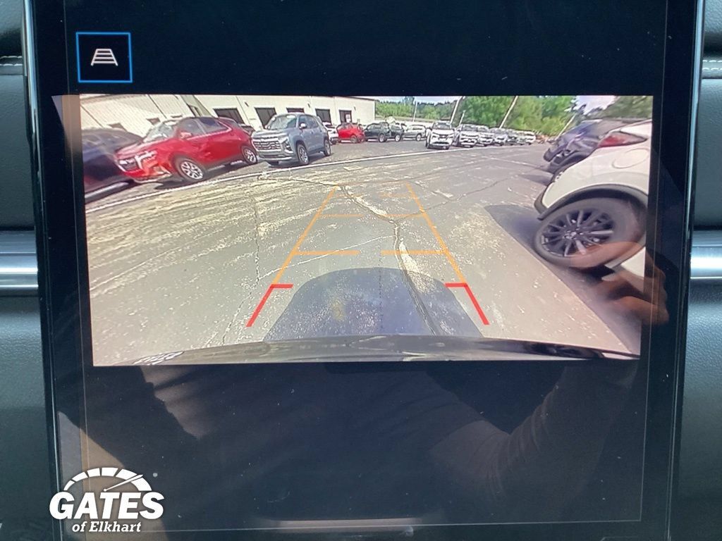 Used 2025 GMC Terrain Elevation AWD/4WD image 19
