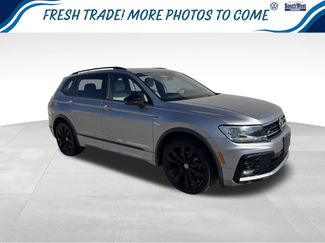 Used 2021 Volkswagen Tiguan SE R-Line video 1