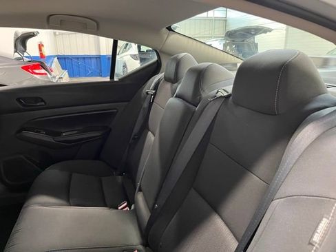 Used 2023 Nissan Altima 2.5 SV image 18